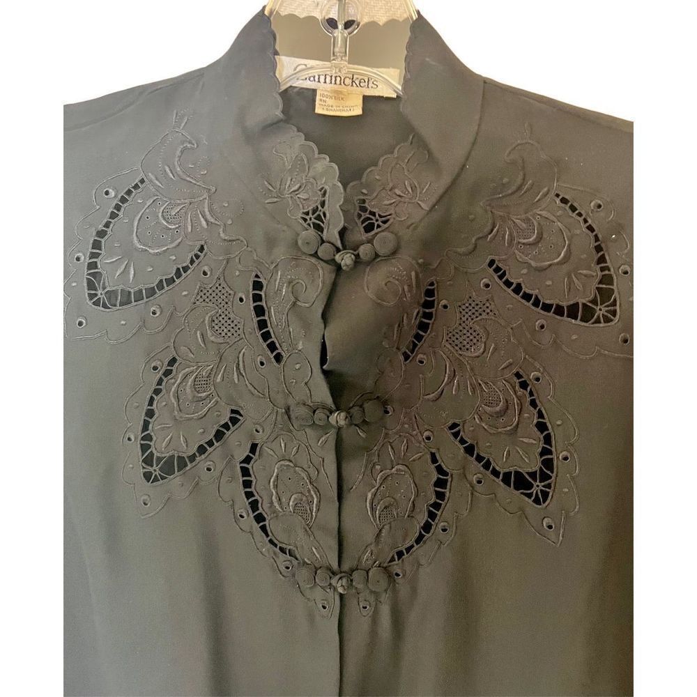 Vtg Garfinckel’s Black Cut Out Decor Frog Closure Blouse sz 10 See Measurements - Picture 6 of 11